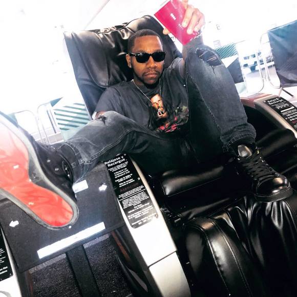 Meet your Posher, Darryl - Picture 1 of 1